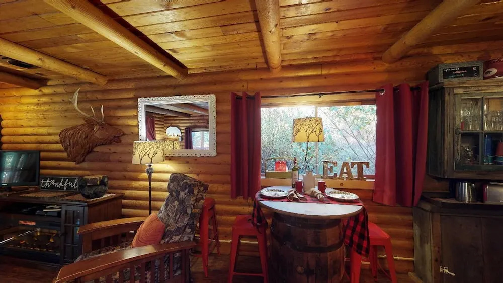 Merry Cabin in the Merry Canyon
