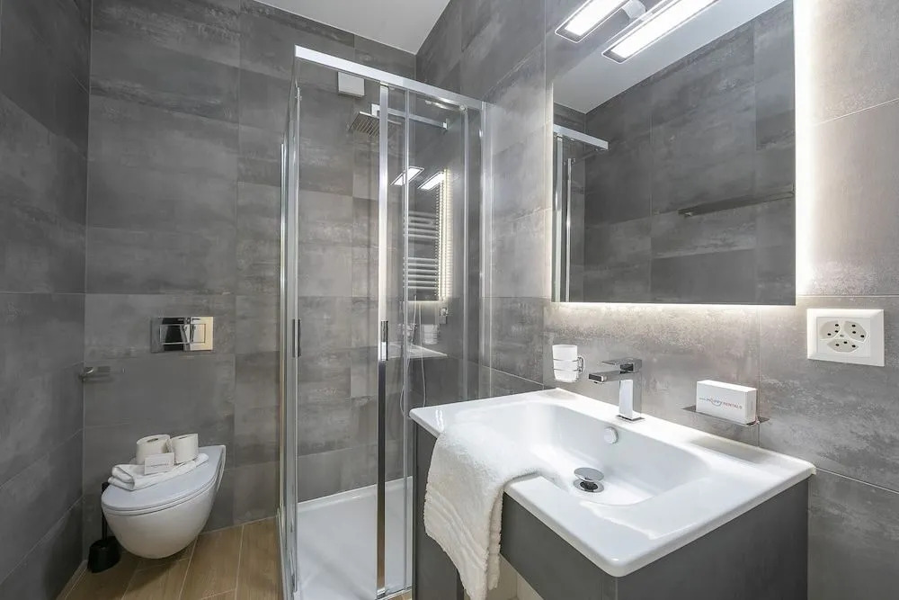 Boutique Apartment 10