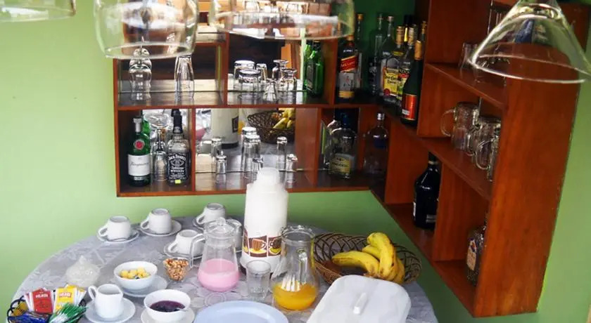Pirwa Bed & Breakfast Inclan