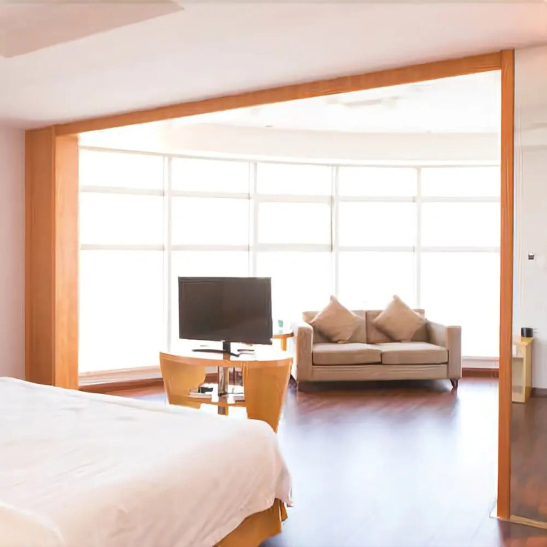 Mingguo Business Hotel