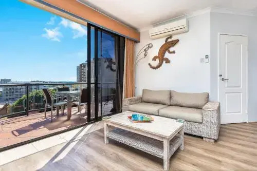 Sunset Sails Penthouse Redcliffe