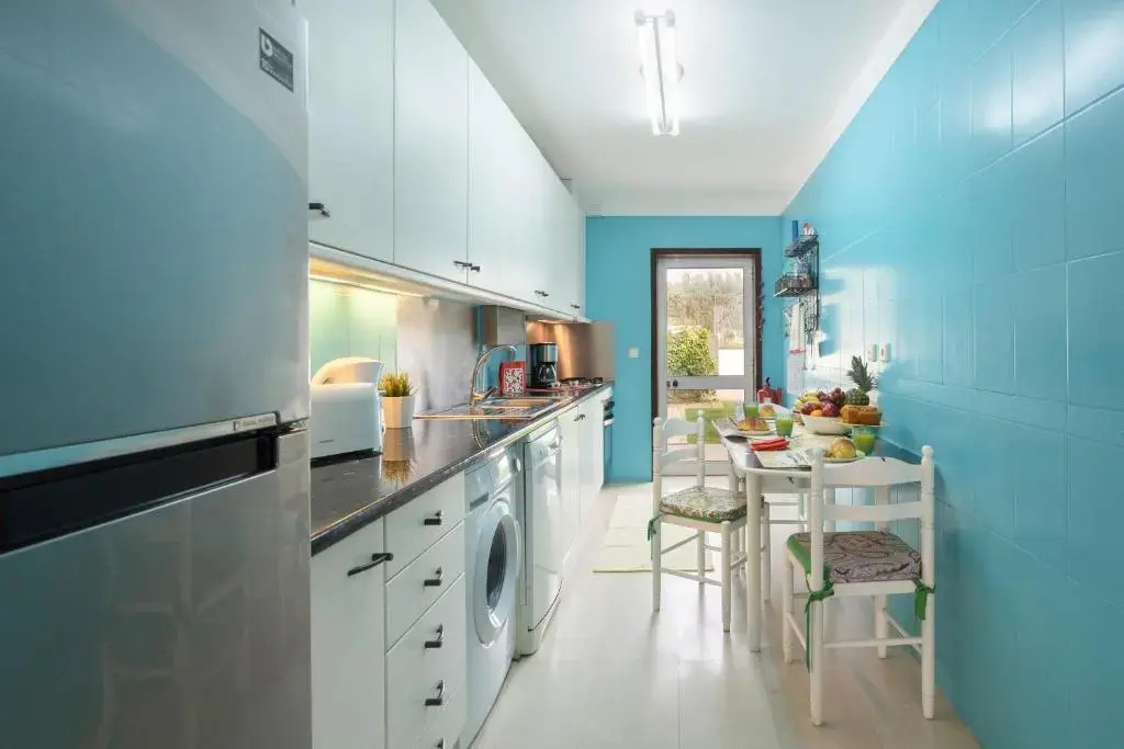 Spacious Modern Beach House - Esposende
