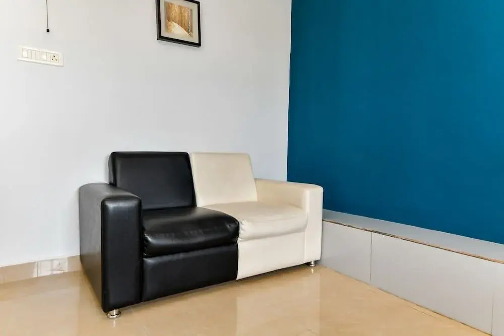 SilverKey Executive Stays 40794 Empire Plaza