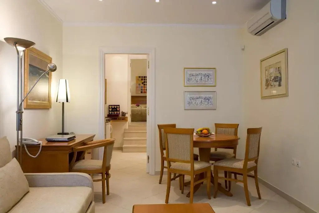 Andria Suites