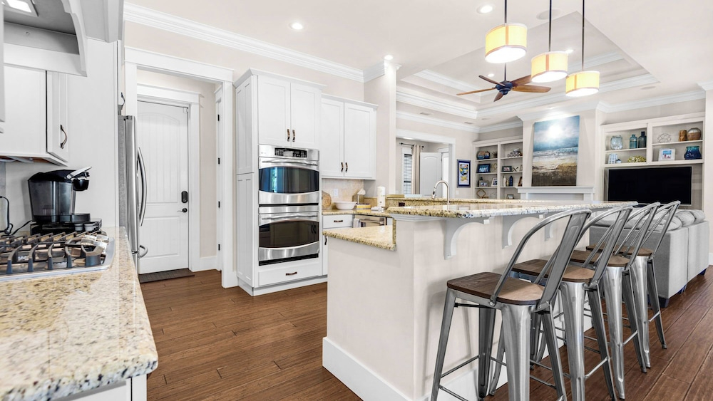 30A Getaway With Private Heated Pool, Hot Tub, and Golf Cart