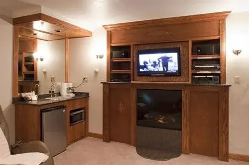 Sybaris Downers Grove