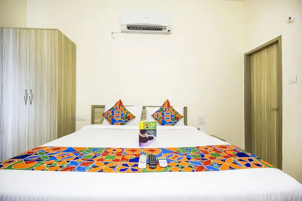 FabHotel Evergreen