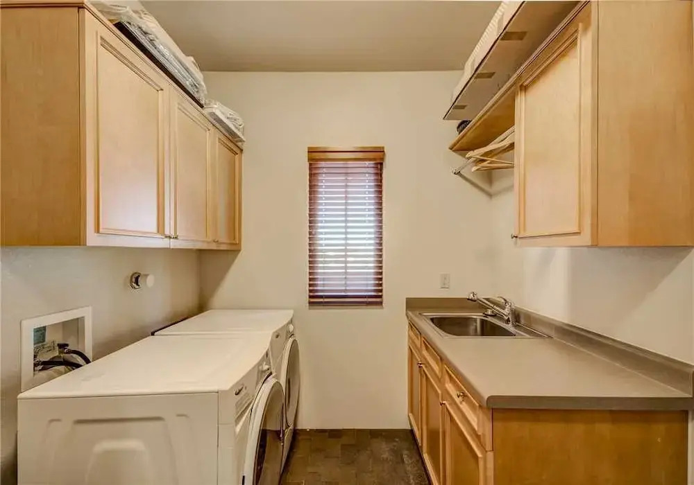 The Sunrise Retreat, 2 Bedrooms, Fireplace, Wifi, Jetted Tub, Sleeps 6