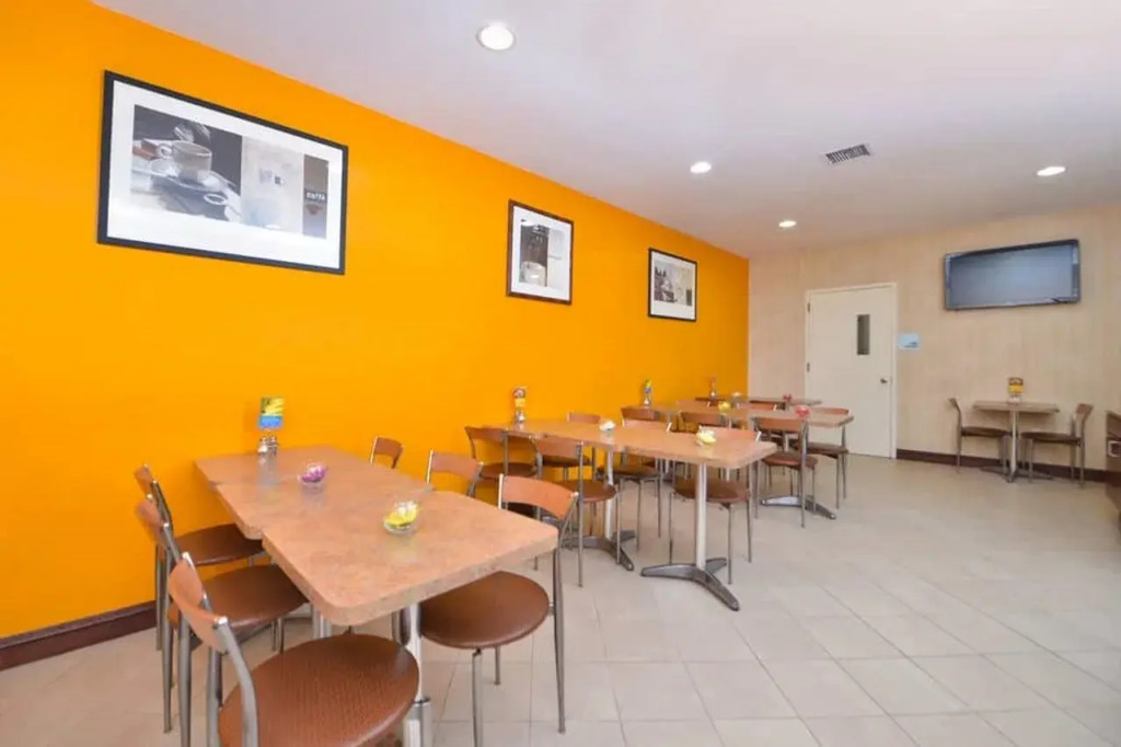Holiday Inn Express Laguardia Airport