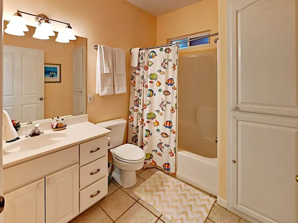 Beachy Keen 5 Bedrooms 4 Bathrooms Home
