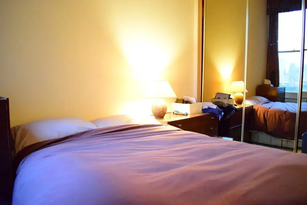 Kensington 2 Bedroom Flat With Balcony