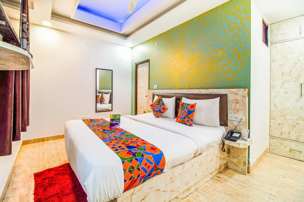 FabHotel Airlift