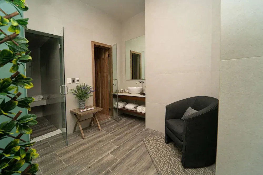 Sara N Hotel & Spa