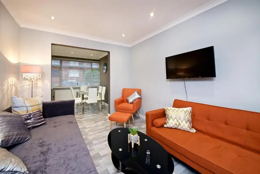 Beautiful Cozy Home With Free Parking