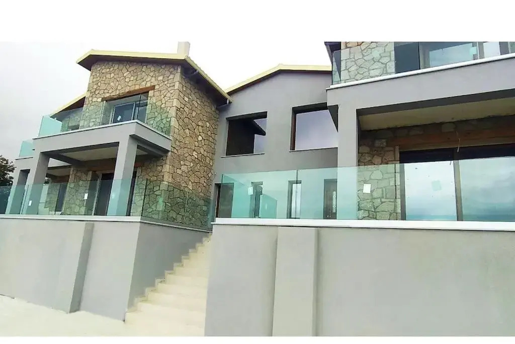 180 Villas