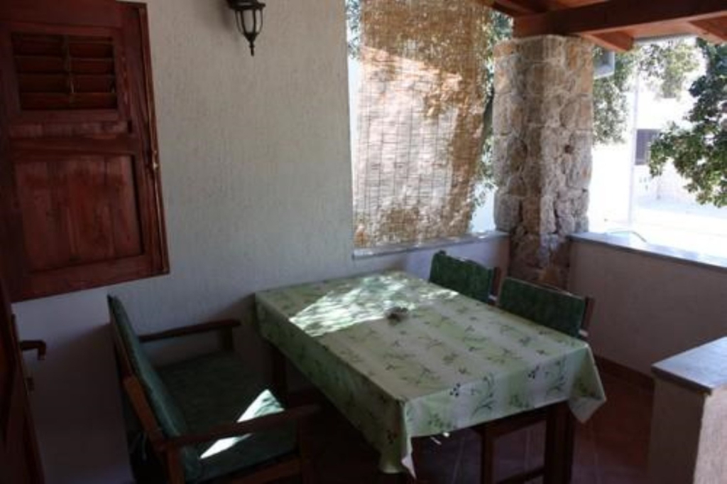 Apartment Mis - apartments close to sea: A1 Petrcane, Zadar riviera