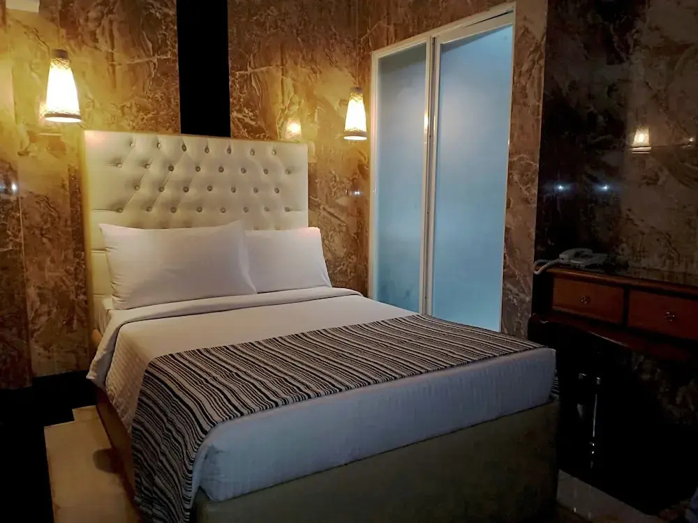 Belgian Suites