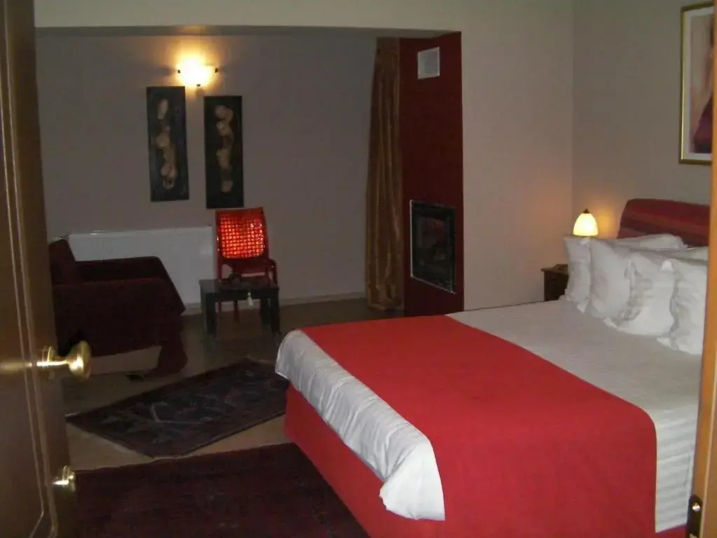 Pandion Luxury Boutique Hotel & Suites with Spa
