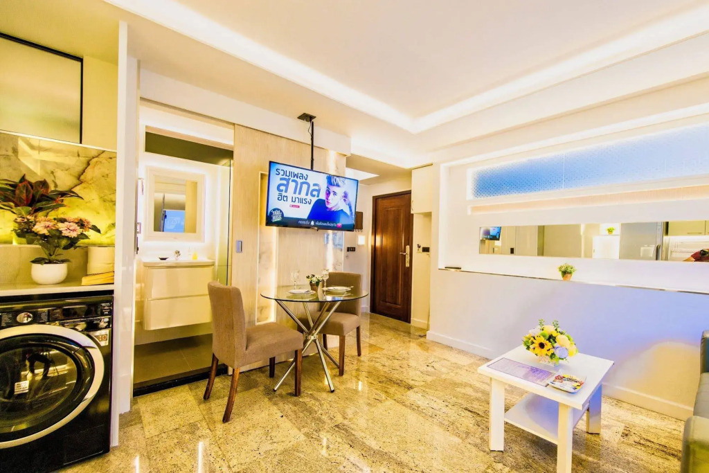 Viengping Mansion Chiang Mai - Heart of Nimman, Shopping & Cafes