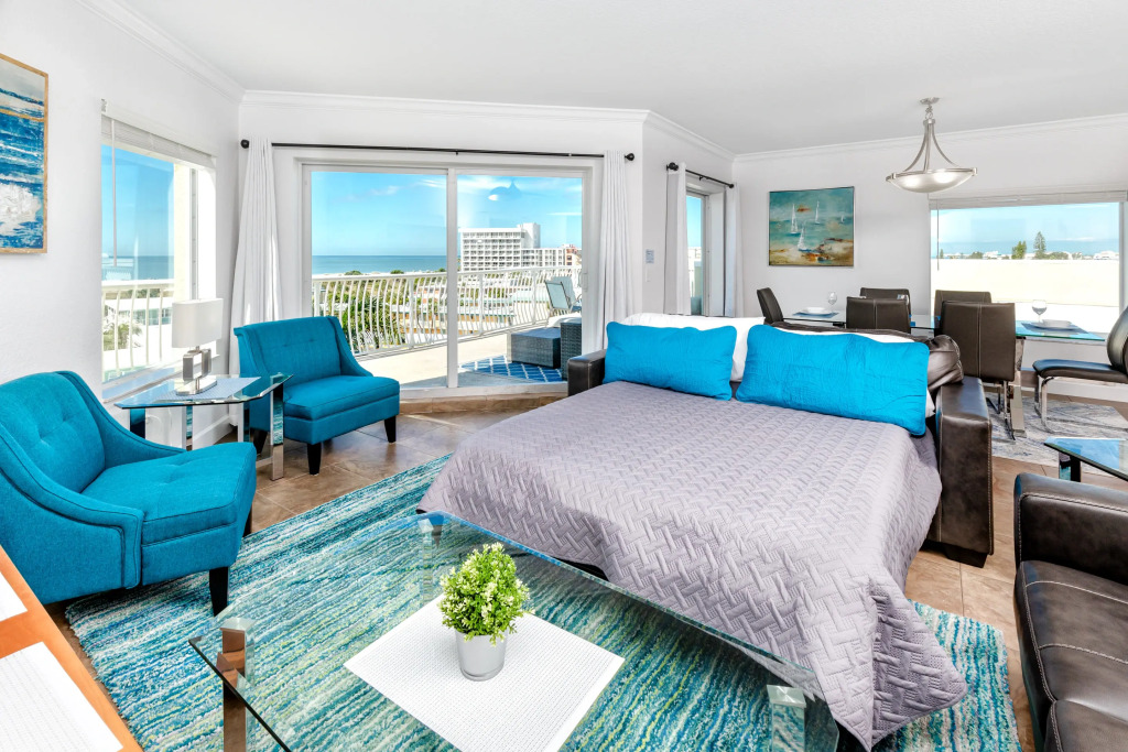 Luxury Spacious Penthouse Beach View Treasure Island Pool HotTub