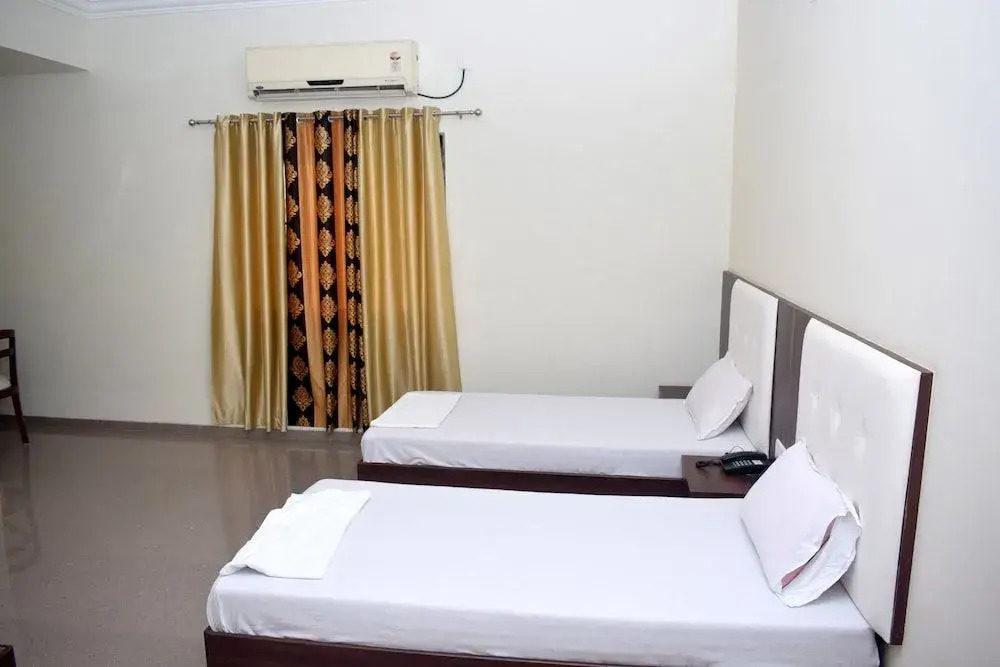 Hotel Sai Grand