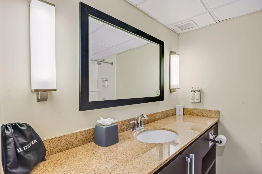 Holiday Inn Ponce & El Tropical Casino by IHG