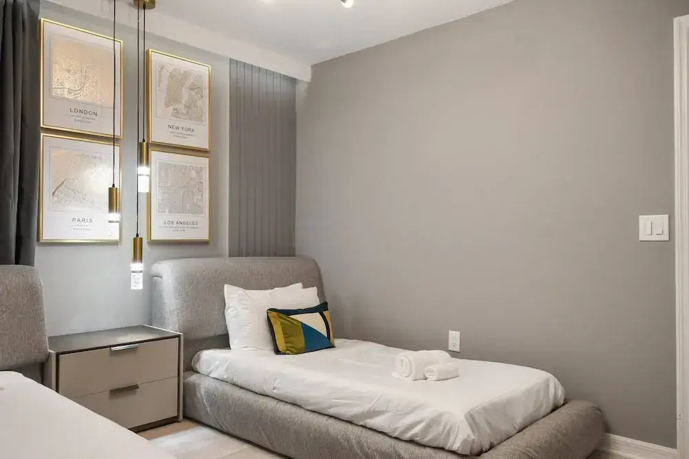 Luxurious Villa with Resort-Style Amenities