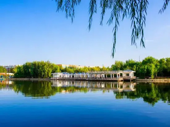 Qianbaidu Hotel (Changchun Jida South School Store)