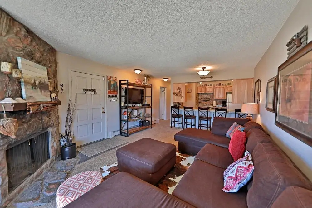 Meadow Ridge Court 7 Unit 6 - 2 Br Condo