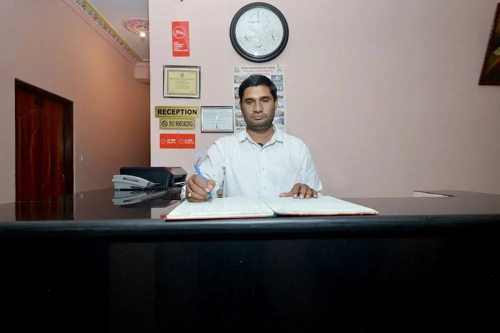 OYO 18830 Hotel Rampur Haveli