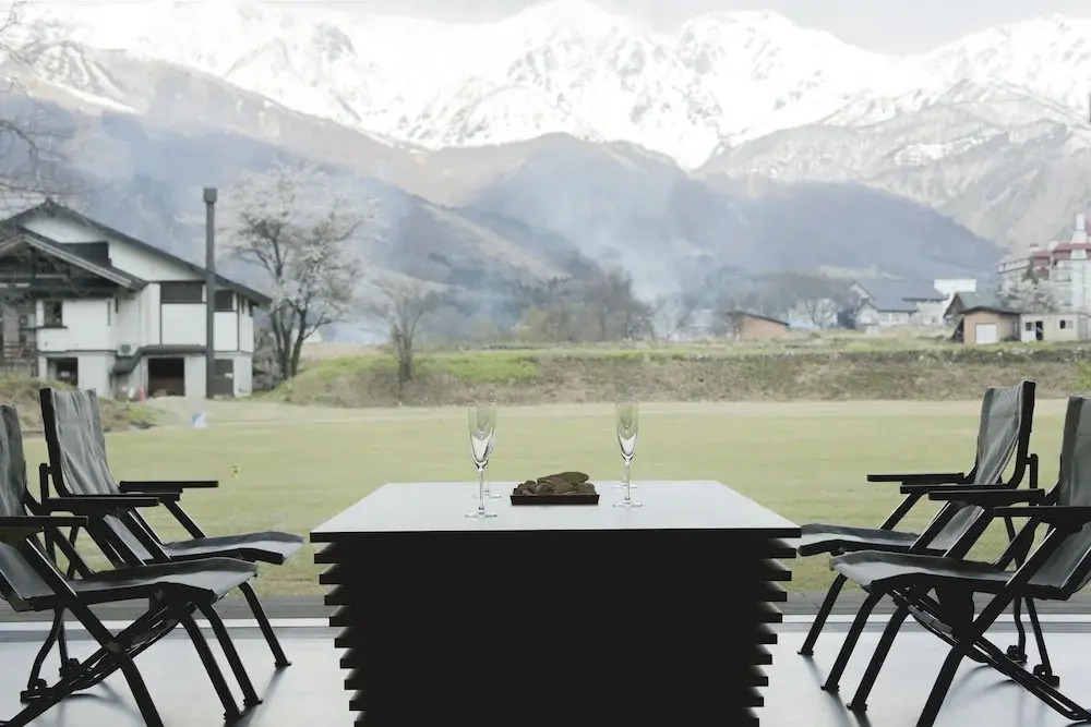 Snow Peak LAND STATION HAKUBA