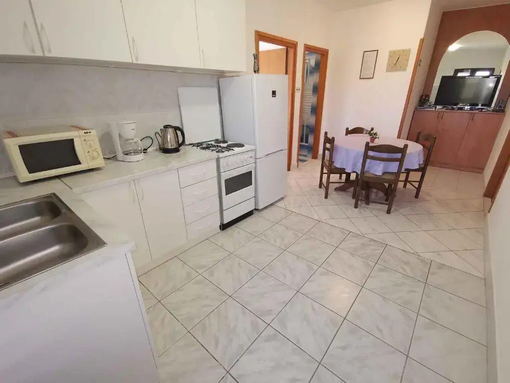 Apartment in Crikvenica 40977