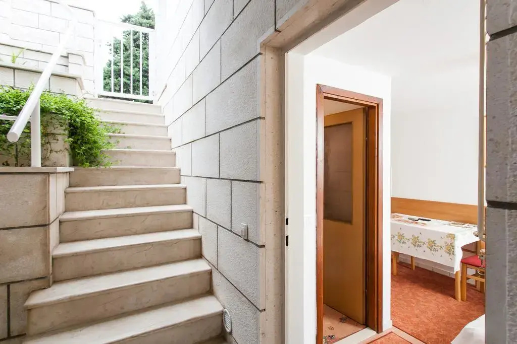 Apartments Miljak