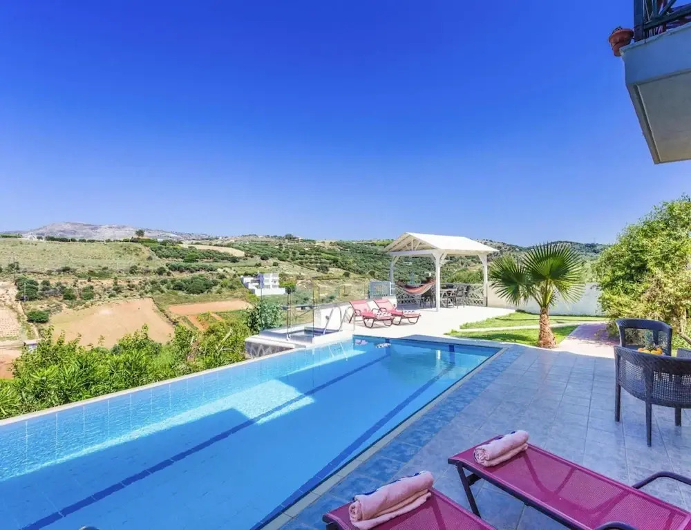 Villa in Episkopi with private pool