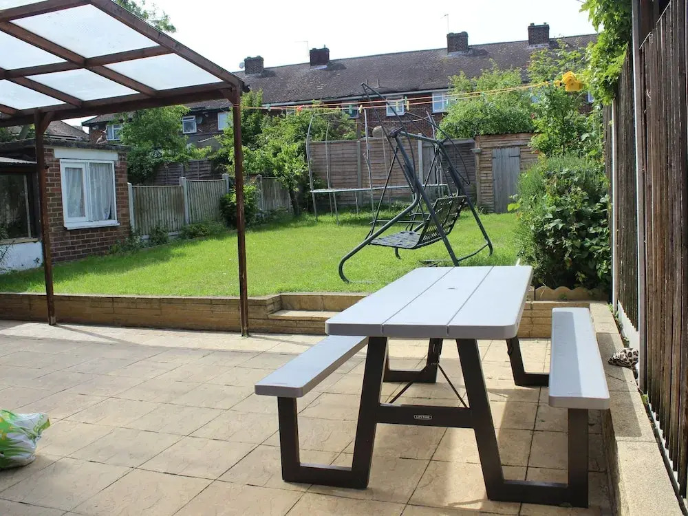 Lovely 3 Bedroom House With Large Garden
