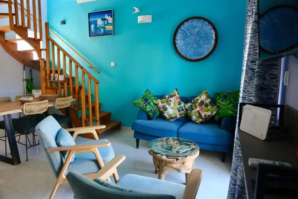 Casa Anthos Free Parking