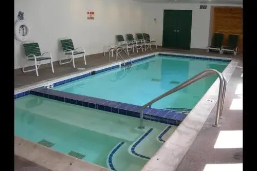 Studio Colorado Vacation Rental Located Near River Run Village With Hot Tub And Pool Access