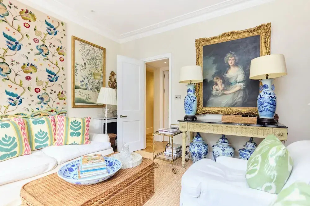 The Kensington Designer's Retreat -1bdr Flat