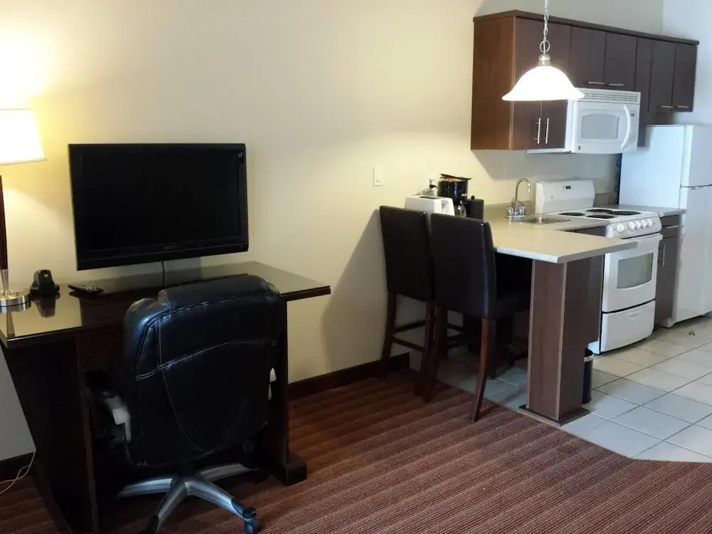 Sigma Inn & Suites Hudsons Hope