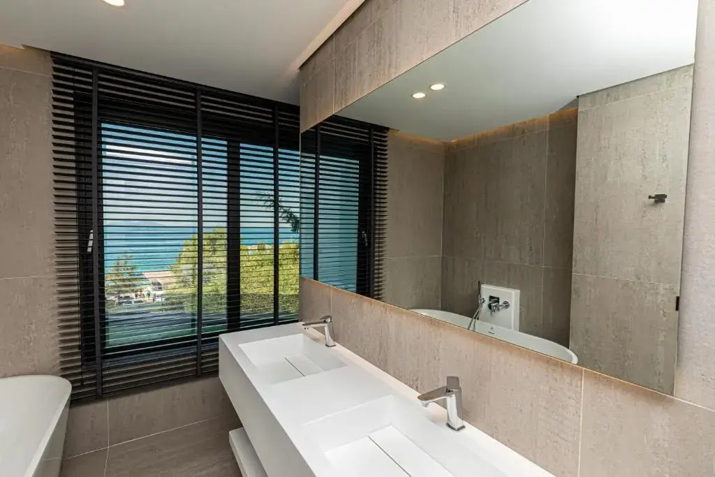 Mazarine Hotel