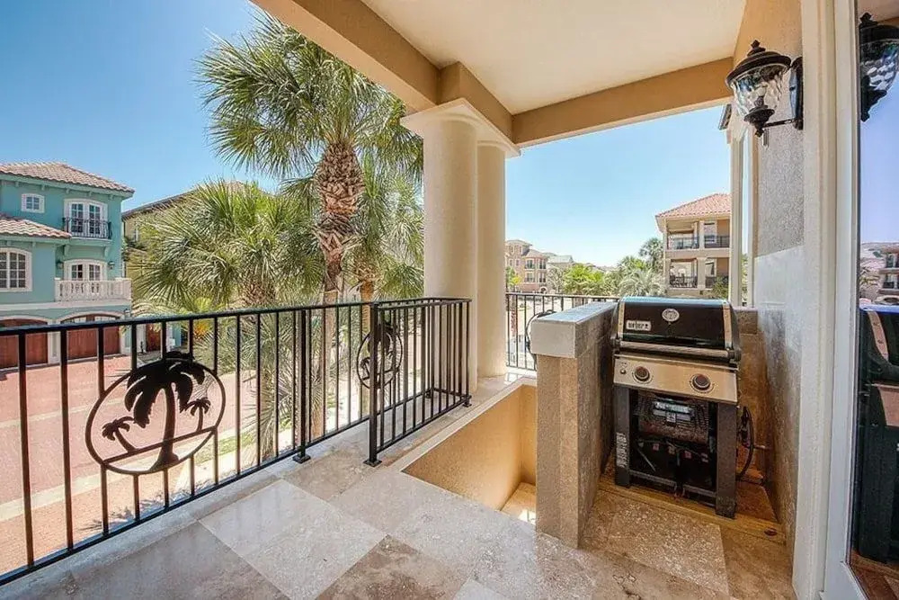 Costa Del Mar 5 Bedroom Holiday Home by Five Star Properties