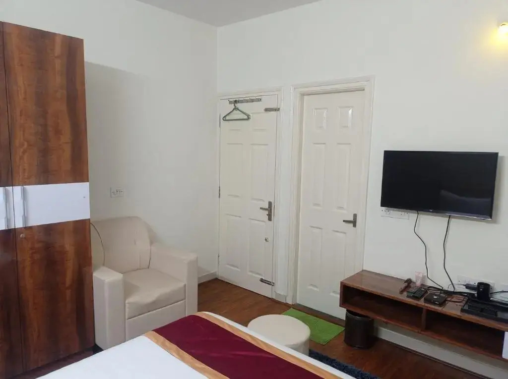 Windfall Service Apartment