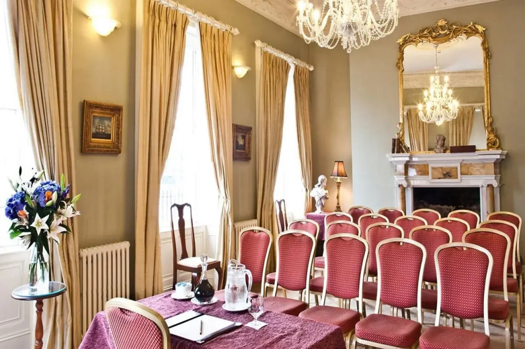 Beresford Hotel