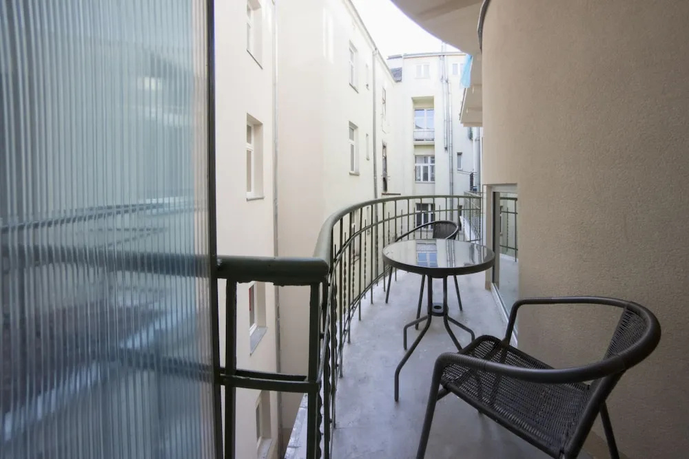 Rister Apartments