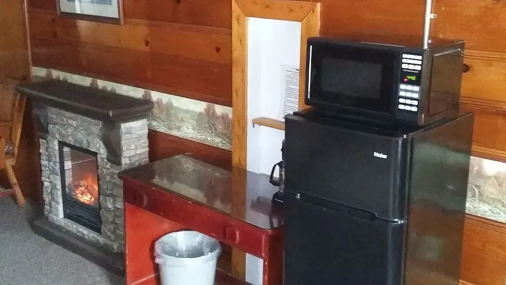 Headwaters Motel