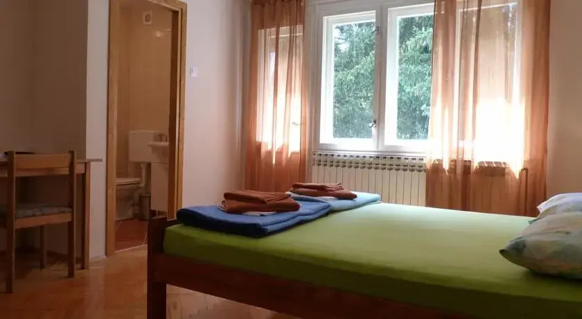 Rooms Paola