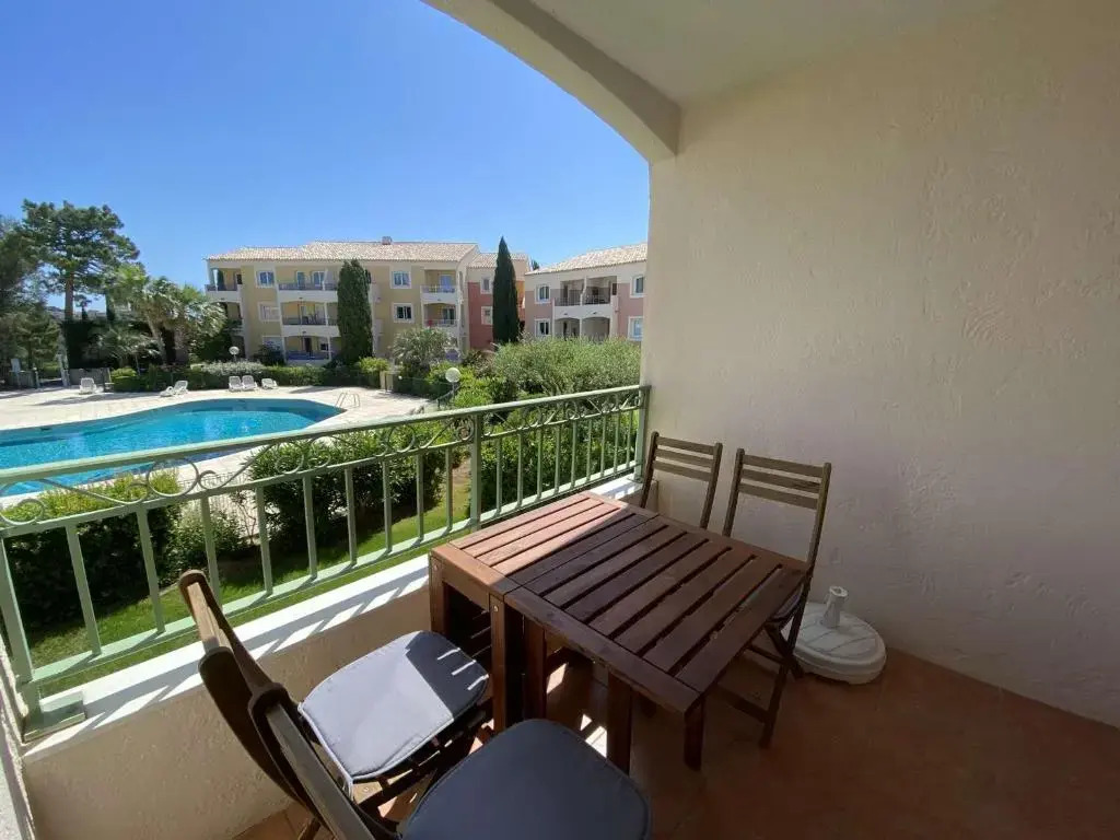 Appartement Les Issambres, 2 pièces, 4 personnes - FR-1-226-465