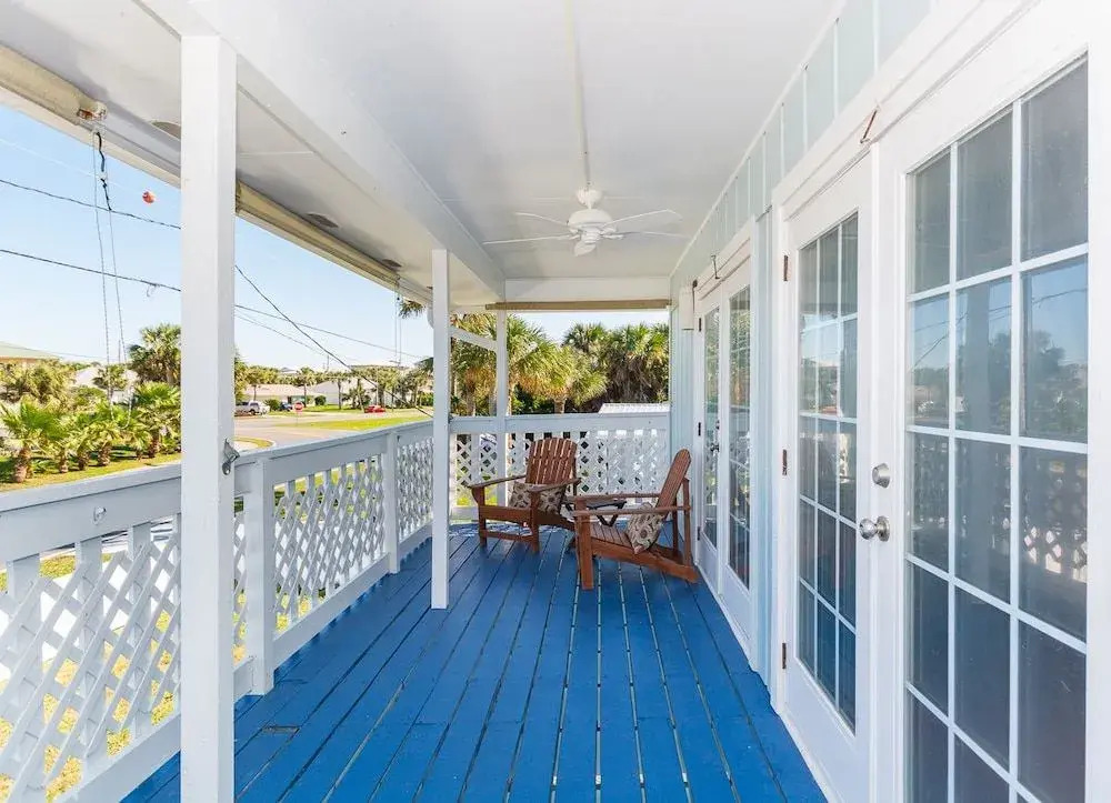4700Sax - Delightful Pool Home