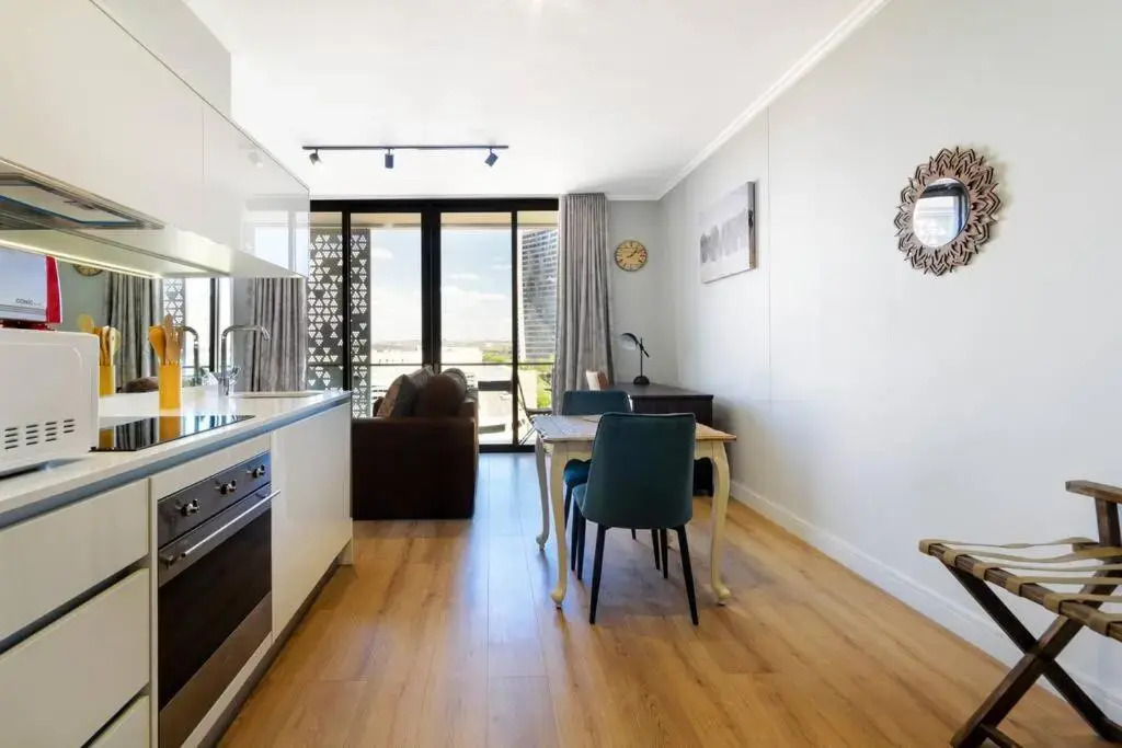 Alimama Spaces: the Pinnacle Ellipse
