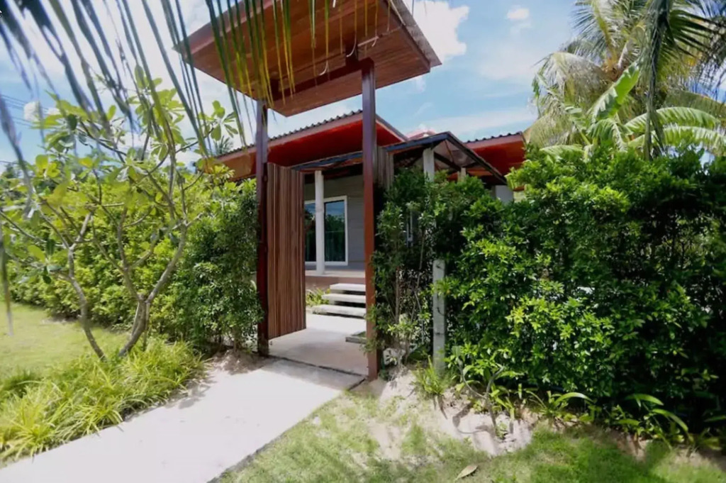 1 Bedroom Beachfront Grand Villa Lamai